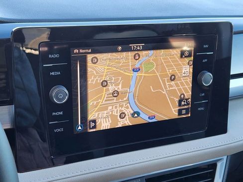 New 2026 Volkswagen Taos SEL image 13