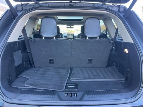 Used 2022 Lincoln Aviator Reserve w/ Elements Package Plus image 11