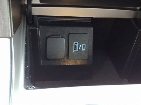 Used 2022 Ford Explorer King Ranch w/ Class IV Trailer Tow Package image 23