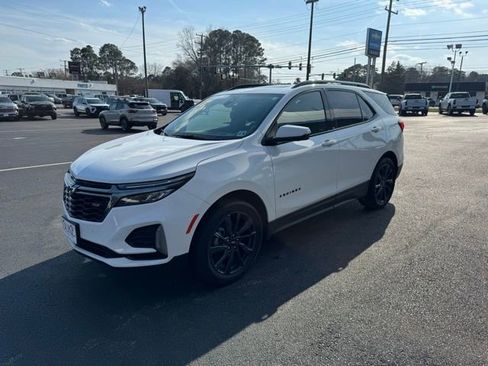 Used 2022 Chevrolet Equinox RS w/ RS Leather Package image 3