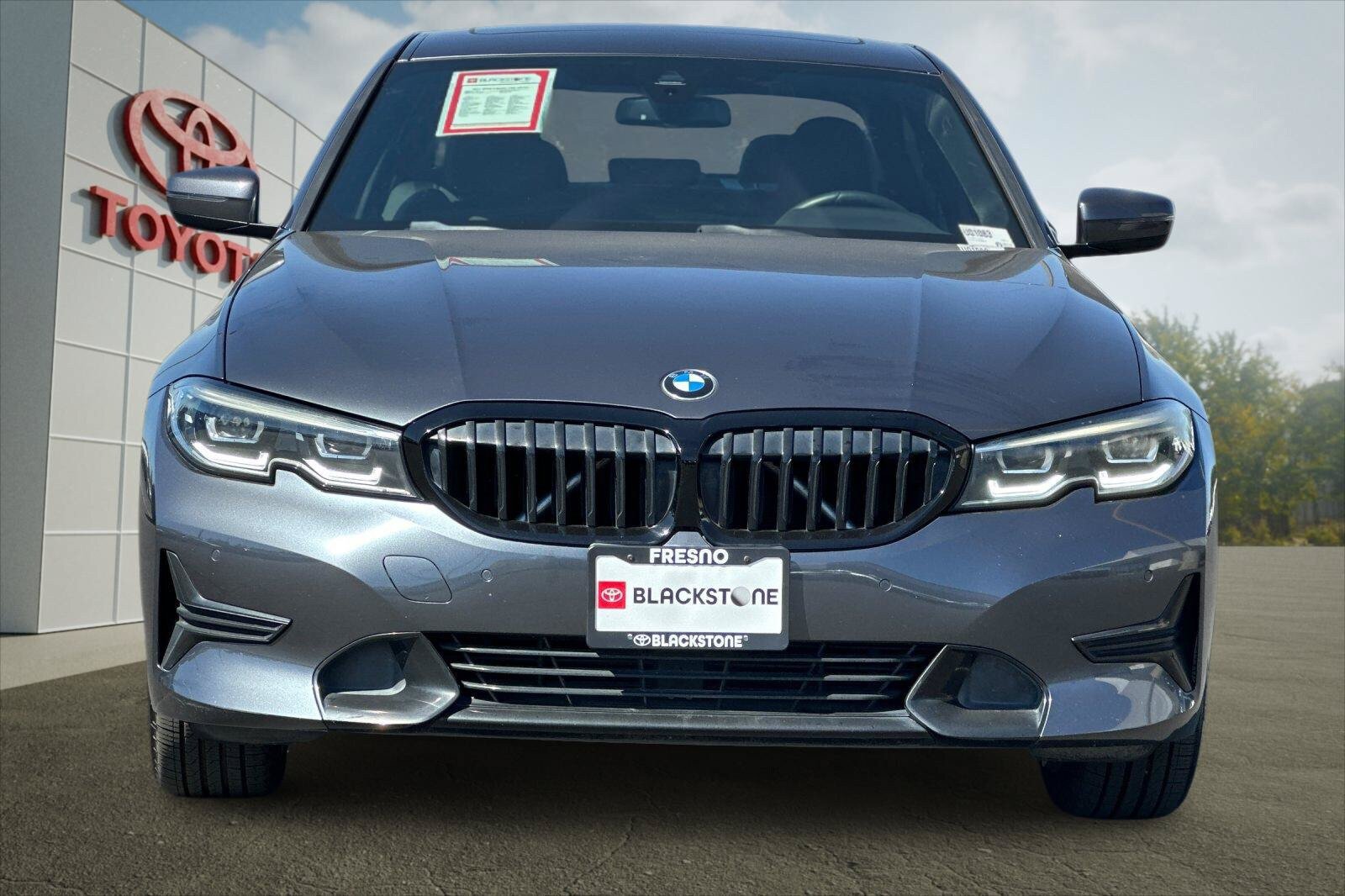 Used 2021 BMW 330i xDrive Sedan w/ Driving Assistance Package AWD/4WD image 8