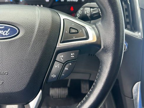 Used 2022 Ford Edge Titanium image 39