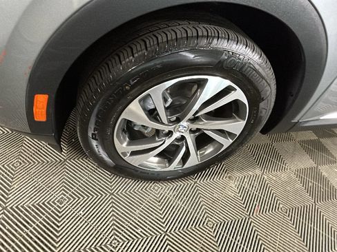 Used 2023 Buick Envision Essence AWD/4WD image 10