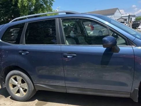 Used 2014 Subaru Forester 2.5i Limited AWD/4WD image 11