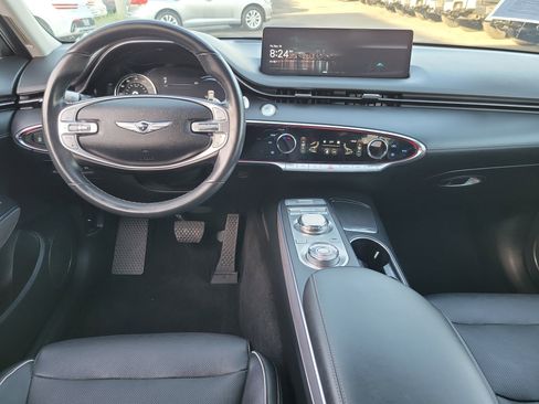 Certified 2022 Genesis GV70 2.5T w/ Advanced Package image 6