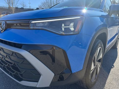 New 2026 Volkswagen Taos SE image 26