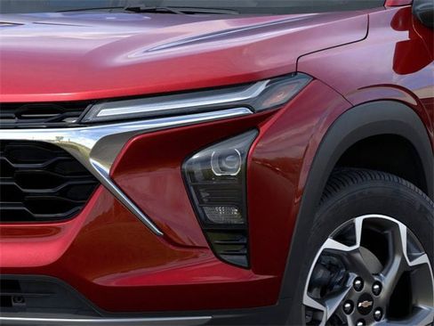 New 2026 Chevrolet Trax LT image 11