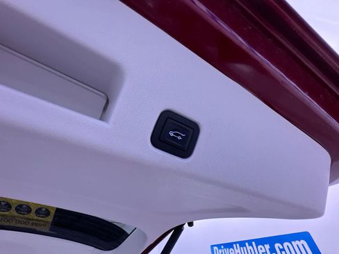 Used 2024 GMC Acadia Denali w/ Super Cruise Package image 44