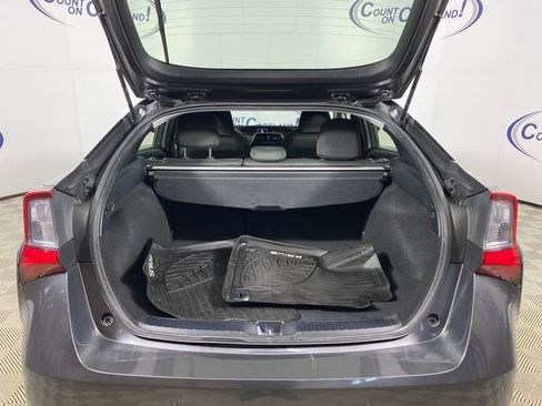 Used 2019 Toyota Prius LE AWD/4WD image 6