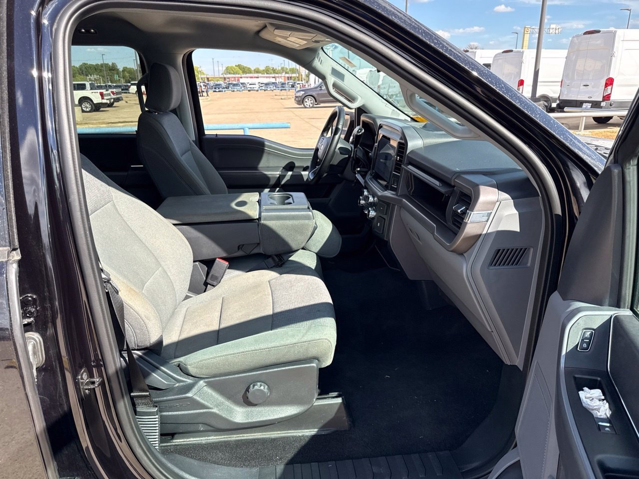 Used 2025 Ford F150 XLT w/ Equipment Group 301A Standard RWD image 13
