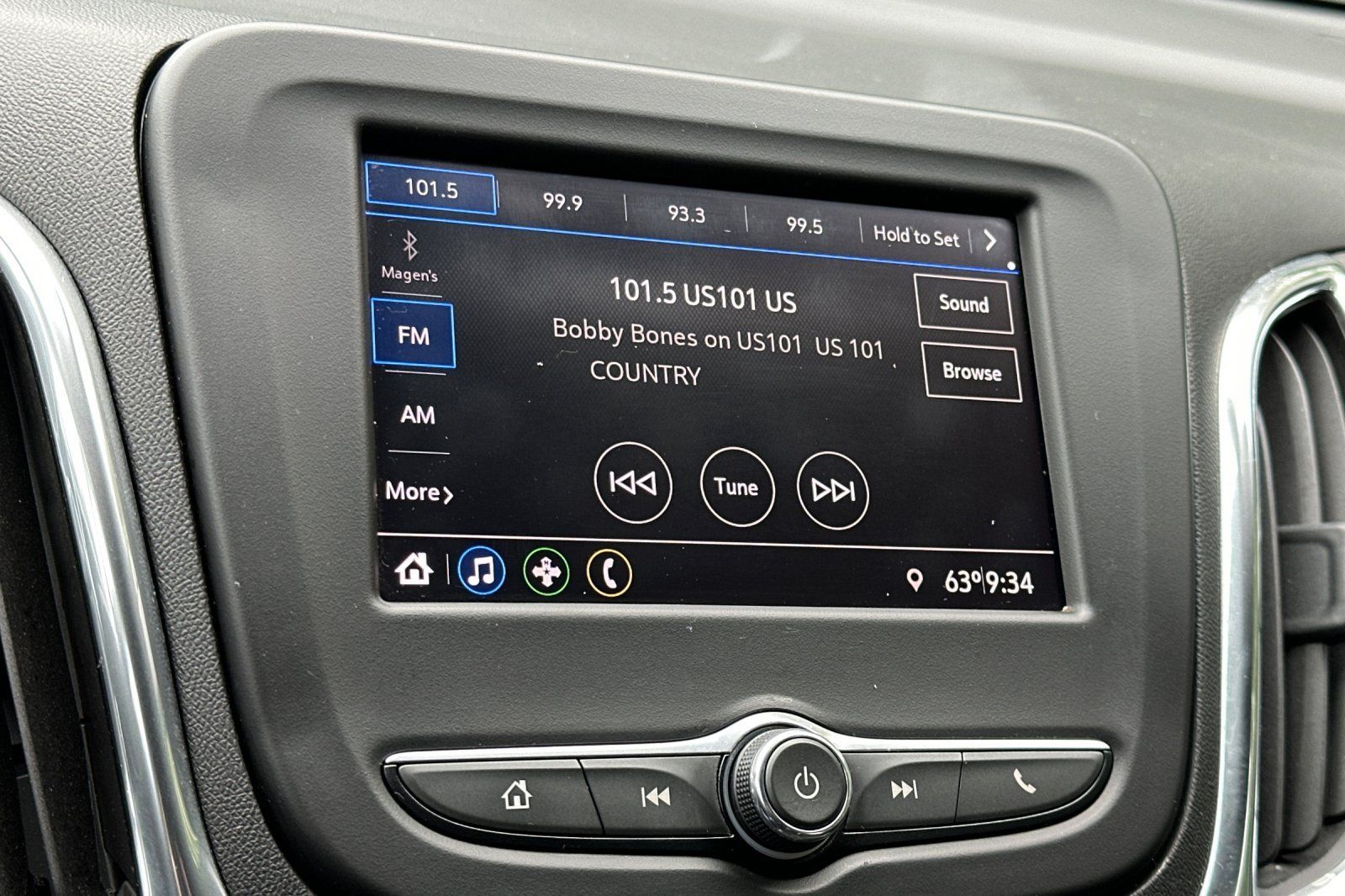 Used 2020 Chevrolet Equinox LT FWD image 21
