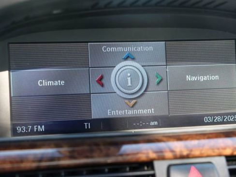 Used 2008 BMW 335i Convertible image 32