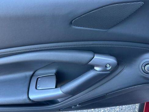 Used 2022 Ferrari F8 Tributo RWD image 13