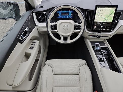 New 2026 Volvo XC60 T8 Ultra w/ Protection Package Premier AWD/4WD image 9