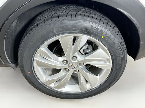 Used 2025 Buick Encore GX Preferred FWD image 11