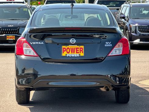 Used 2019 Nissan Versa SV w/ SV Special Edition Package FWD image 5