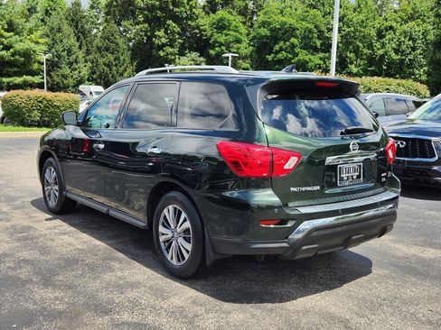 Used 2019 Nissan Pathfinder SL AWD/4WD image 3