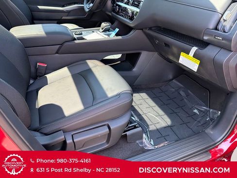New 2026 Nissan Pathfinder SL w/ SL Premium Package (P04) AWD/4WD image 39