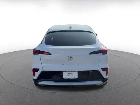 Used 2025 Buick Envista Sport Touring image 12