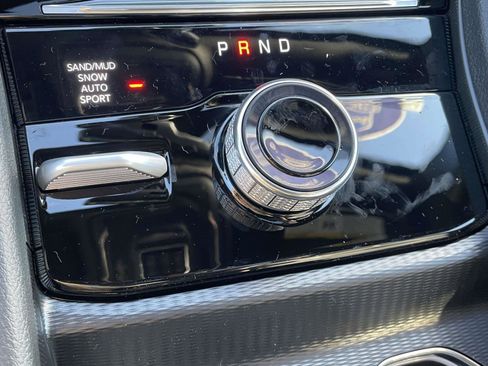 New 2025 Jeep Grand Cherokee Limited image 6