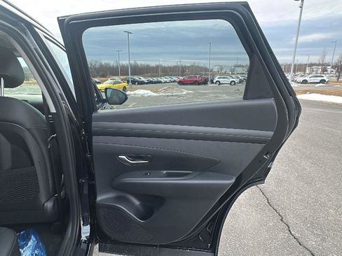 New 2025 Hyundai Tucson SEL image 18