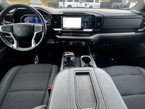 Used 2022 Chevrolet Silverado 1500 RST image 16