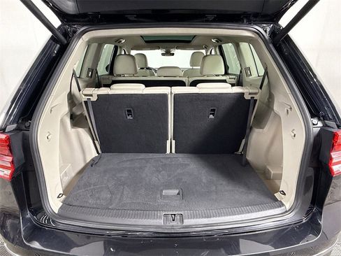 Used 2018 Volkswagen Atlas SEL w/ R-Line Package image 19