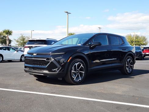 New 2026 Chevrolet Equinox EV LT w/ Comfort Package image 2