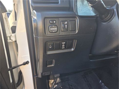 Used 2017 Toyota 4Runner SR5 image 15