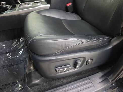 Used 2019 Toyota 4Runner Limited AWD/4WD image 27