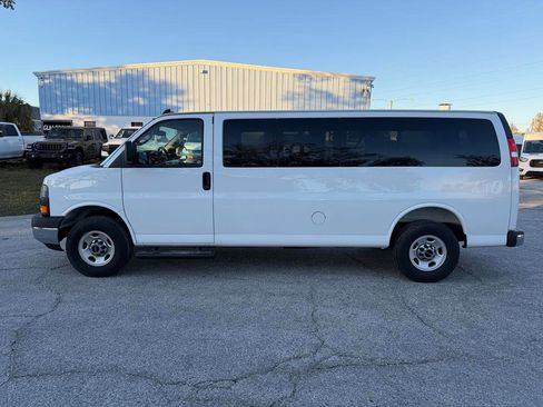 Used 2025 GMC Savana 3500 LT w/ LT Preferred Equipment Group image 5