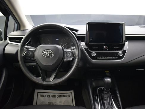 Used 2025 Toyota Corolla LE w/ LE Premium Package FWD image 14