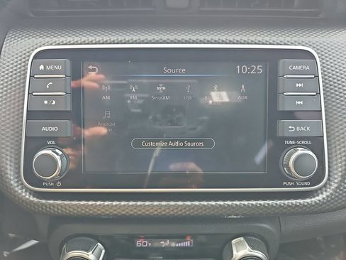 Used 2020 Nissan Kicks SV FWD image 21