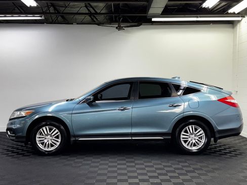 Used 2013 Honda Crosstour EX image 3