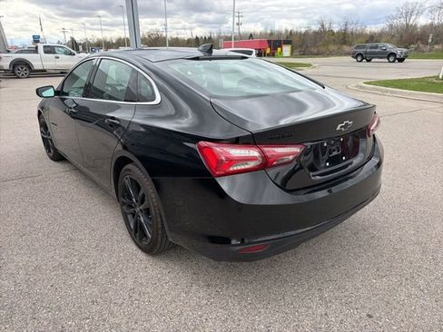 Used 2023 Chevrolet Malibu LT w/ Midnight Edition FWD image 8
