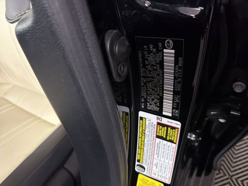 Used 2022 Lexus ES 300h 300h Luxury image 29