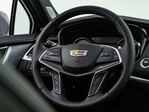 Used 2023 Cadillac XT5 Sportv image 15