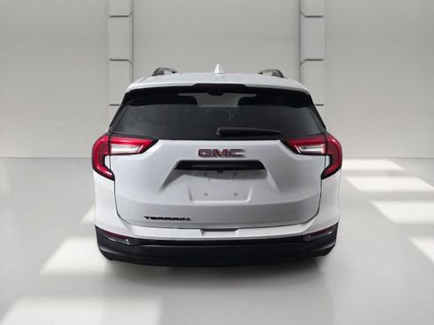 Used 2022 GMC Terrain SLT w/ Elevation Edition FWD image 5