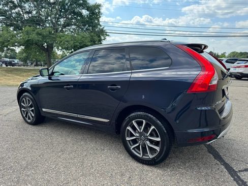 Used 2017 Volvo XC60 T6 Dynamic w/ Preferred Option Package AWD/4WD image 6