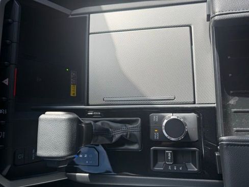 Used 2025 Toyota Sequoia Limited image 26