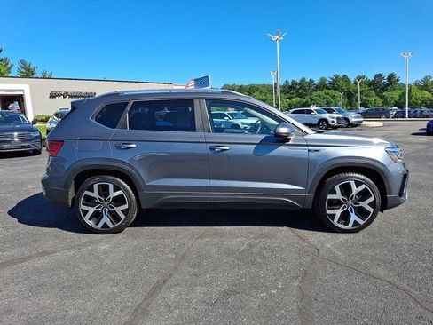Used 2023 Volkswagen Taos SEL AWD/4WD image 9