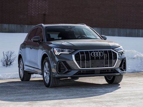 Certified 2023 Audi Q3 2.0T Premium Plus w/ Premium Plus Package image 1