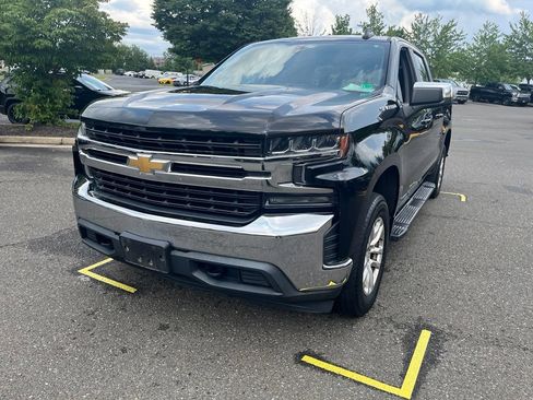 Used 2019 Chevrolet Silverado 1500 LT w/ All-Star Edition AWD/4WD image 3