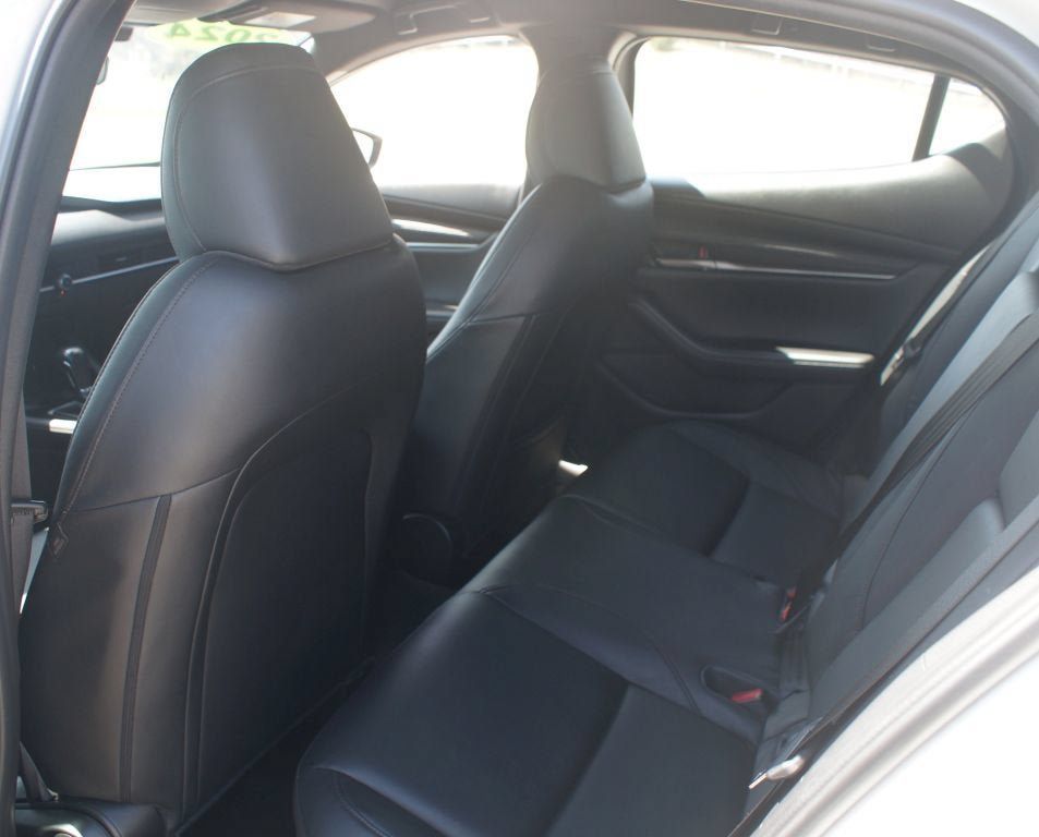 Used 2024 MAZDA MAZDA3 s FWD image 15