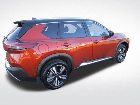 Used 2023 Nissan Rogue SL w/ SL Premium Package image 8