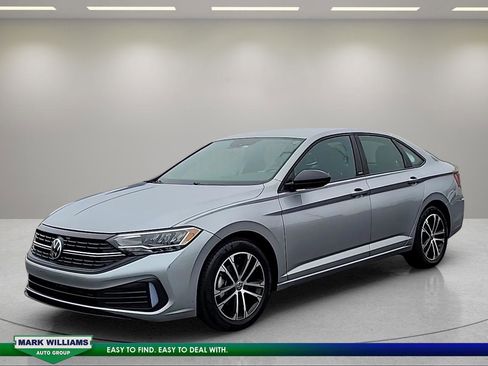 Used 2023 Volkswagen Jetta Sport image 8