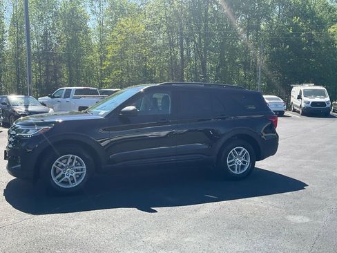 New 2026 Ford Explorer Active w/ Active Comfort Package RWD image 8