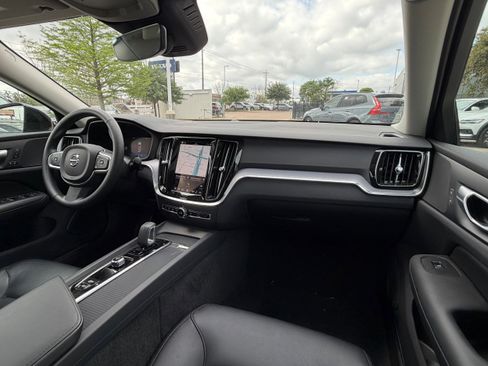 Certified 2025 Volvo S60 B5 Core image 13