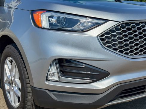 Used 2023 Ford Edge SEL w/ Convenience Package AWD/4WD image 3