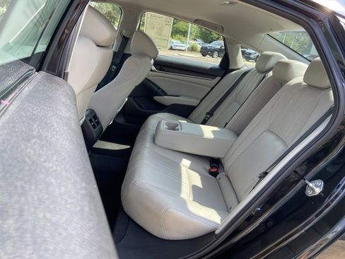 Used 2018 Honda Accord EX-L image 16